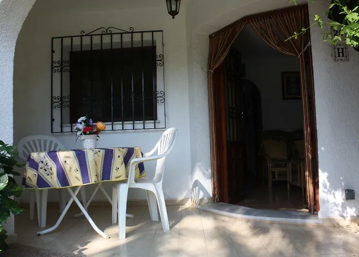 Oasis Park Apartment